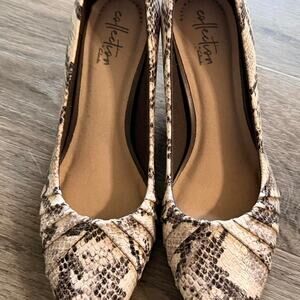 Clarks collection brown snakeskin kitten heels
